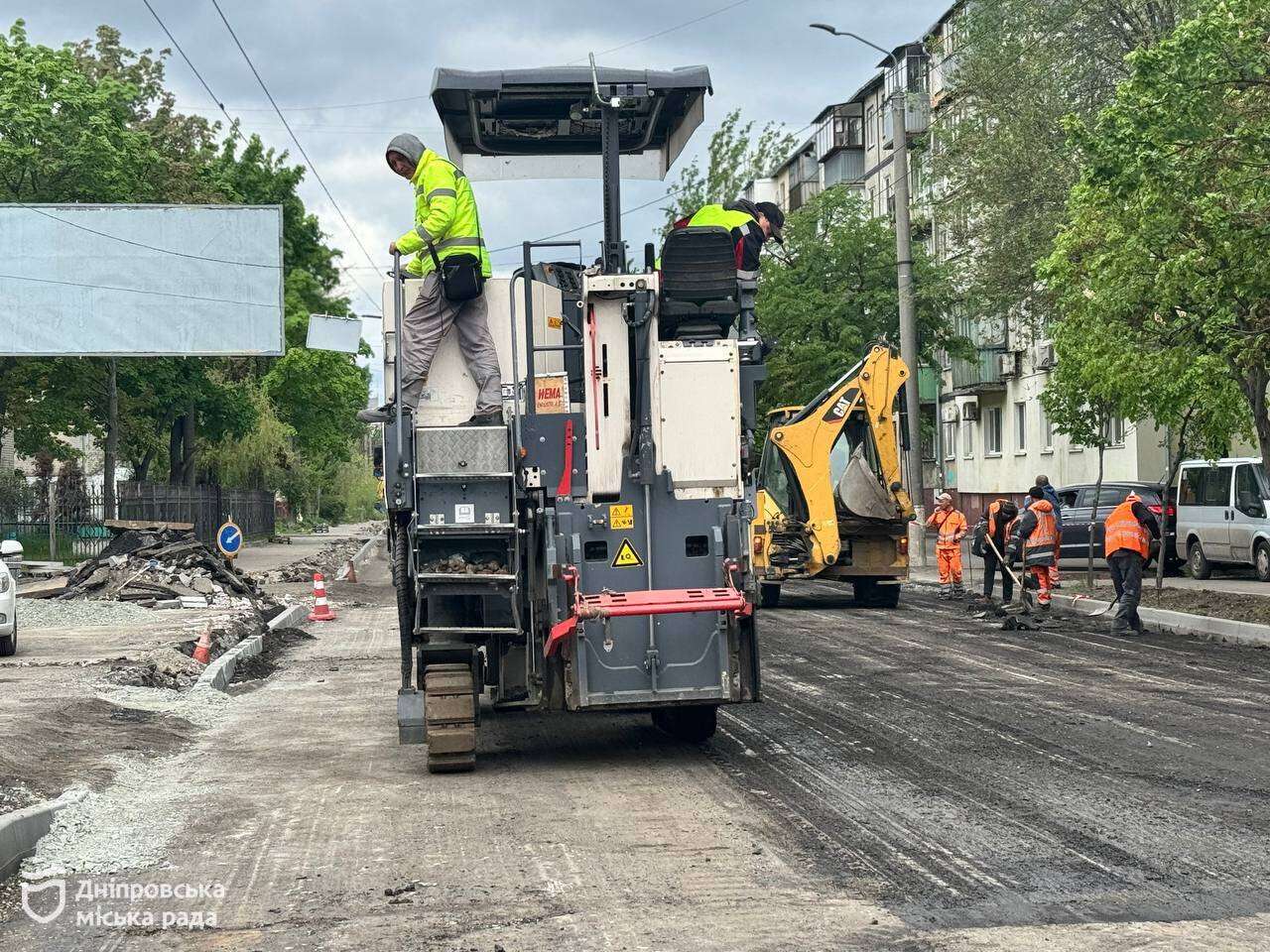 Ремонт дороги на Богдана Хмельницького