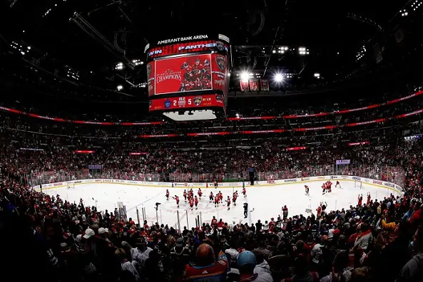 В НХЛ встановлено рекорд відвідуваності за сезон