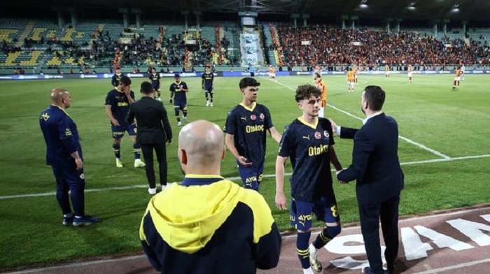 В Турции «Фенербахче» бойкотировал матч Суперкубка против «Галатасарая»