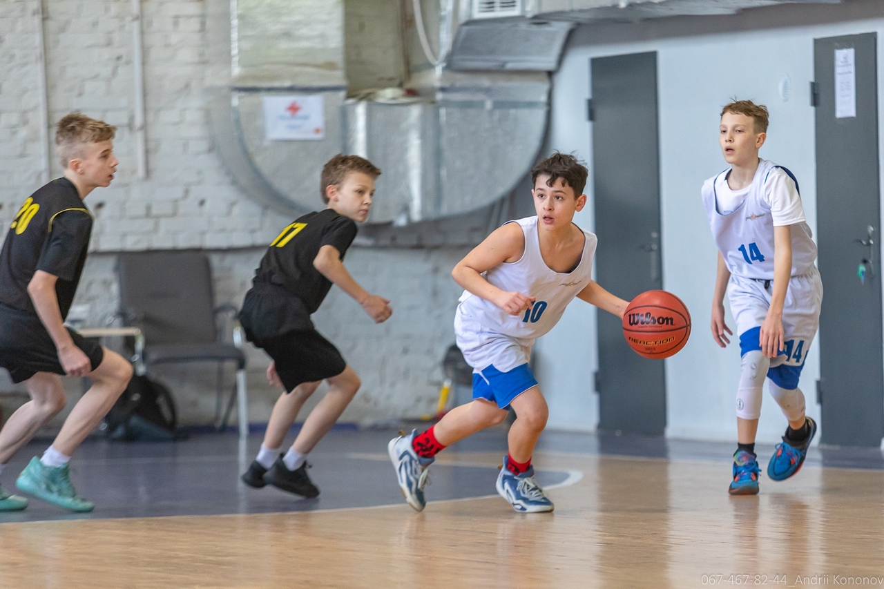 ВЮБЛ серед юнаків 2011 року: визначилась перша пара учасників Фіналу чотирьох