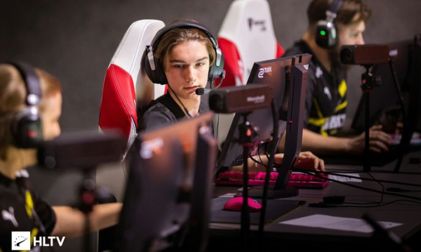 W0nderful: Після перемоги на мейджорі прийшов в номер та відсвяткував