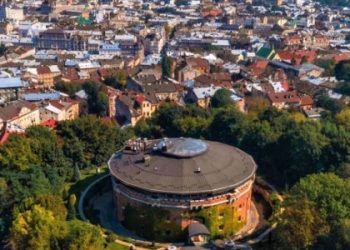 Зрізання дерев на Цитаделі — бракує 700 тисяч гривень