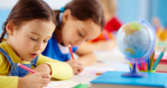 Діти навчаються