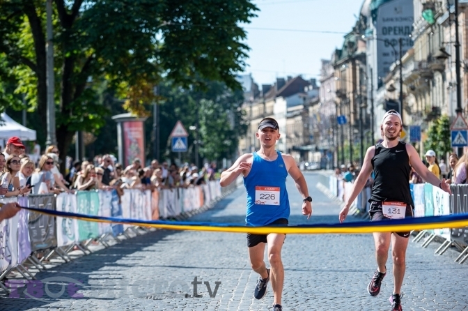 «Run the World. Львівський напівмарафон» у 2023 році: фото: Твоє місто