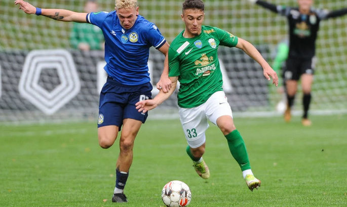 Друга ліга. Перемоги Карпат-2 та Локомотива