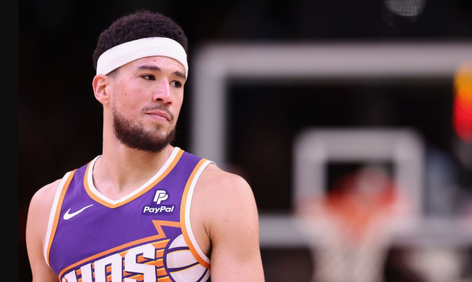 Букер набрав 49 очок у програному Міннесоті матчі плей-оф НБА