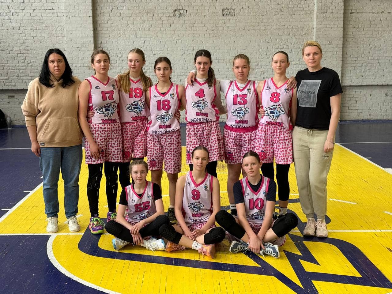 Фінал чотирьох ВЮБЛ серед дівчат 2009 року: представлення столичної СДЮШОР з баскетболу-МОБІ