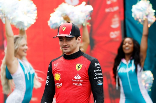 Нелепость и скукотища. Почему шоу перед стартом так рассердило гонщиков Формулы-1