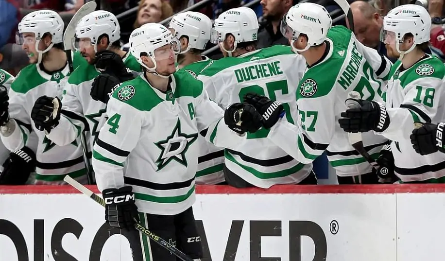 Кубок Стенлі. Даллас здобув третю перемогу в серії з Колорадо, Кароліна скоротила відставання від Рейнджерс