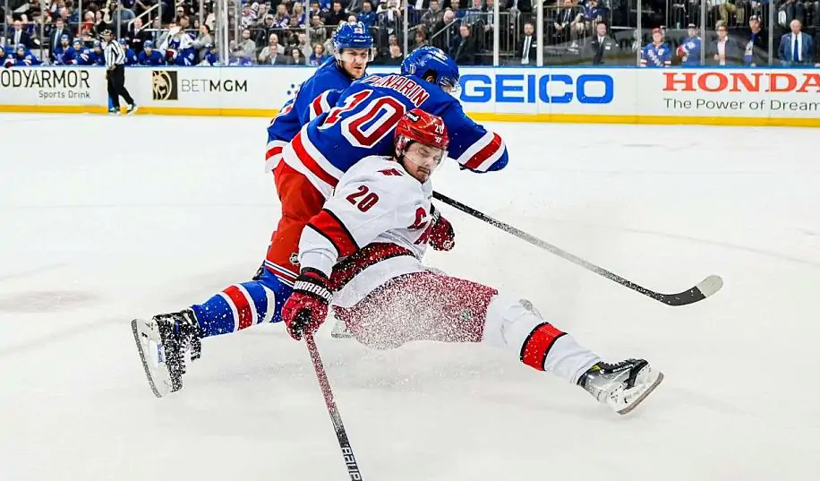 Кубок Стенлі. Рейнджерс виграли другий матч у Кароліни, Даллас поступився Колорадо