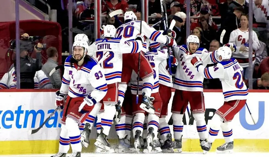 Кубок Стенлі. Рейнджерс виграли третій матч у серії з Кароліною, Даллас здобув першу перемогу над Колорадо