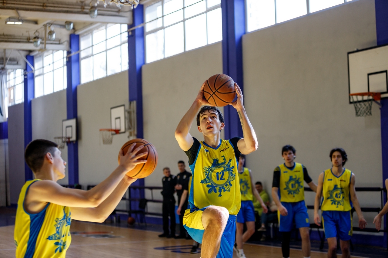 Молодіжна ліга: відеотрансляція матчів 10 травня