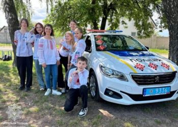 Патрульні завітали до однієї зі шкіл і розповіли про безпеку на дорогах — Новости Черкасс