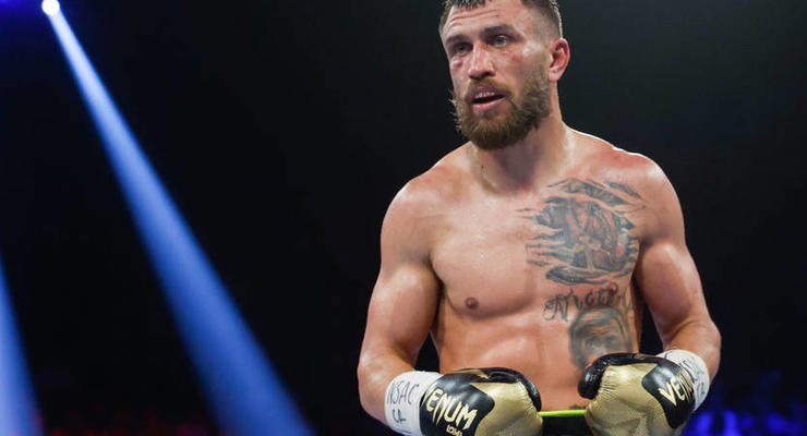 "Победит сильнейший": Ломаченко прибыл в Австралию на бой с Камбососом и сделал первое заявление