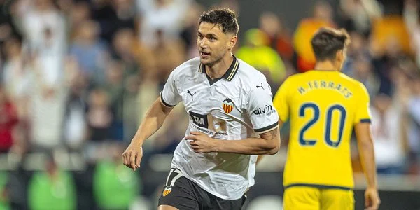 Роман Яремчук покинет «Валенсию» по окончанию сезона