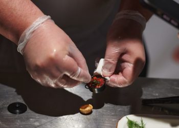 Самый маленький в истории: в Украине приготовили микроборщ – Дніпро