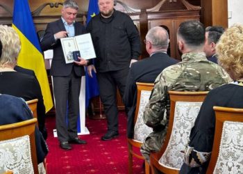 Сергій Гаріян отримав грамоту від Верховної Ради – він щодня рятує кінцівки наших воїнів