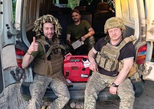 Старий Луцьк за виручені з продажу квитків кошти купив генератор для ЗСУ