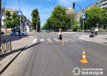 У Черкасах водій авто наїхав на пішохідному переході на жінку — Новости Черкасс