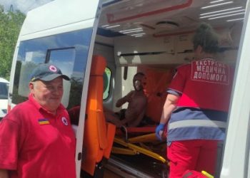 У Червонограді рятувальники витягли з річки чоловіка — Львівщіна