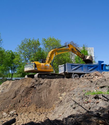 На Під Голоском почали будувати школу