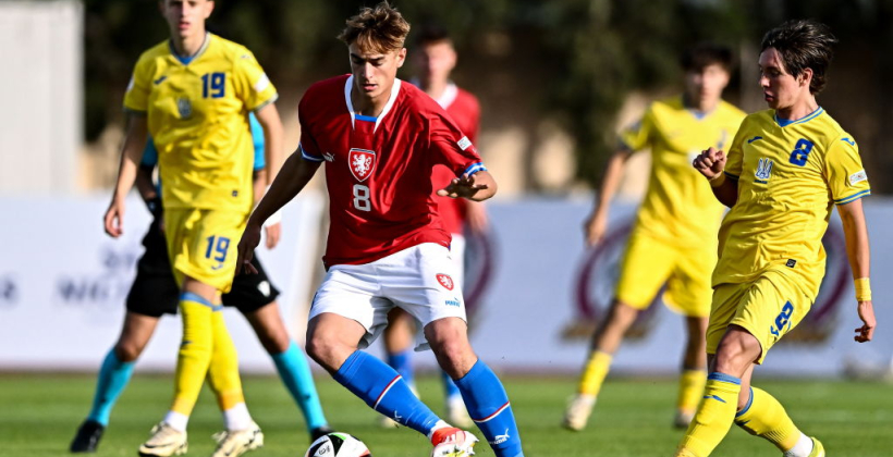 Украина U-17 по футболу проиграла Чехии и вылетела из Евро-2024