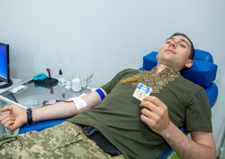 В Одесі люди здавали кров у вишиванках