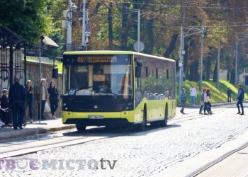 Чи діятимуть студентські знижки у громадському транспорті Львова влітку