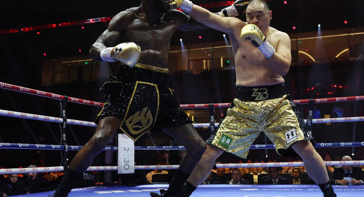 Чжилей брутально уложил Уайлдера: видео лучших моментов боя с нокаутом