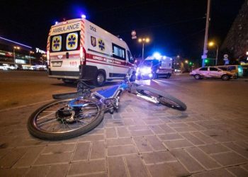ДТП у парку в Тернополі: поліція розшукує винуватця
