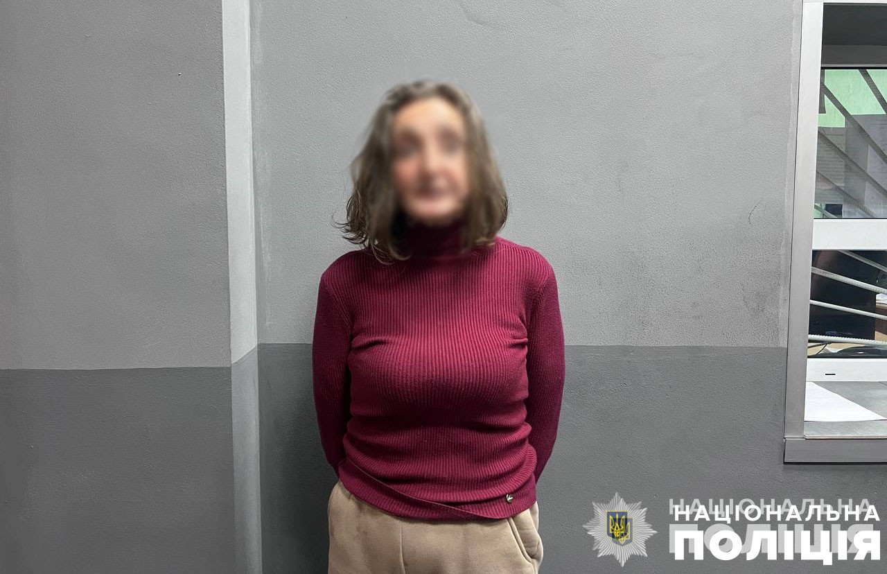 Новости Днепра про Может быть психически неуравновешенной: в Киеве задержали женщину, которая осквернила могилы защитников Украины