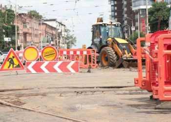 Ремонт трамвайного переїзду в Дніпрі: як курсуватиме громадський транспорт | АВТО НОВИНИ |