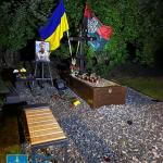 Новости Днепра про В Киеве показали, кто изуродовал могилы защитников Украины (ФОТО)