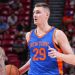 Дмитро Скапінцев провів перший матч в Літній лізі НБА цього року – Федерація баскетболу України