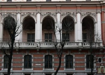 Іван Лозинський уник покарання за приватизацію Будинку вчених