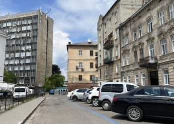 У Львові хочуть облаштувати ще два паркувальні майданчики