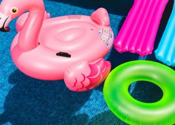 Басейни Львова. Де поплавати і які ціни