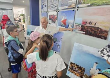 Екскурсію в арт-просторі ЦНАПу про українську Антарктику провели для дітей — Новости Черкасс