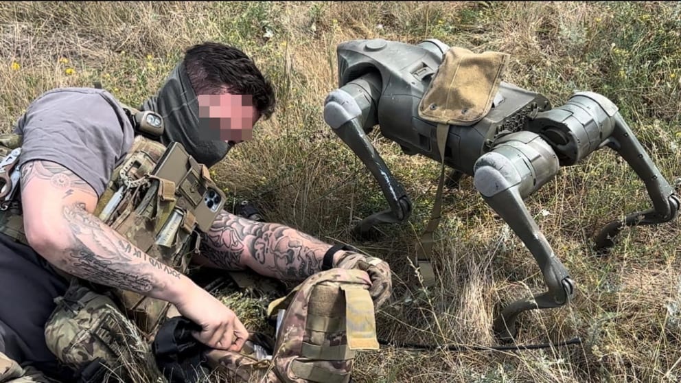 Новости Днепра про На фронте в Украине военным начали помогать собаки-роботы: зачем они нужны и как работают