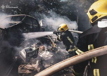 На Микулинецькій у Тернополі гасили пожежу