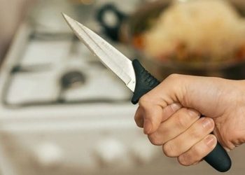 На Тернопільщині жінка зарізала чоловіка деспота