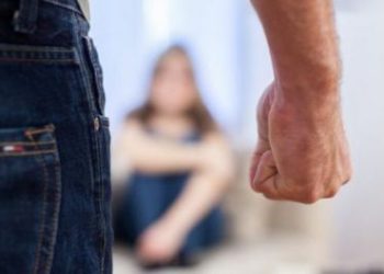 Обмеження волі отримав 21-річний чоловік, який вчиняв домашнє насильство стосовно матері — Новости Черкасс