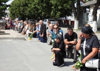 Поховали воїна Миколу Гуцала з Вишнівецької громади