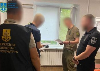 Посадовця виправної колонії, який стріляв на станції СТО, відсторонено від займаної посади  — Новости Черкасс