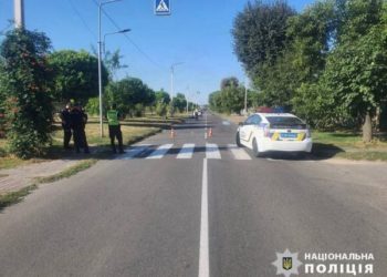 У Черкасах мотоцикліст наїхав на жінку — Новости Черкасс