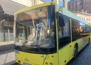 У ДТП у Львові травмувалися дві пасажирки маршрутки