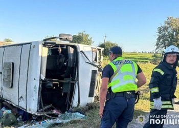 В Хмельницкой области перевернулся автобус с детьми: есть погибшие – Дніпро