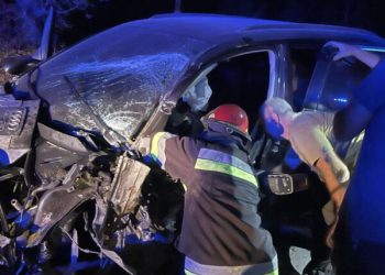 ДТП на Тернопільщині – водія з авто діставали рятувальники