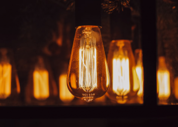 Графік відключення світла у Львові на 6 вересня