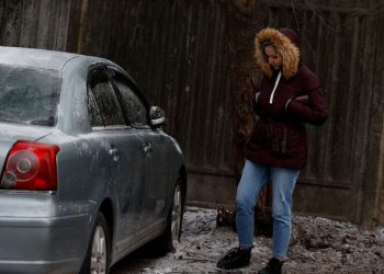 Компенсації за пошкоджені авто: ВР розглядає законопроєкт про виплати українцям | Війна в Україні |